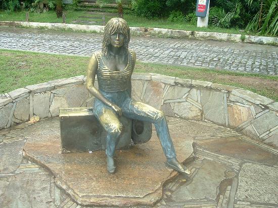 Estátua Brigitte Bardot